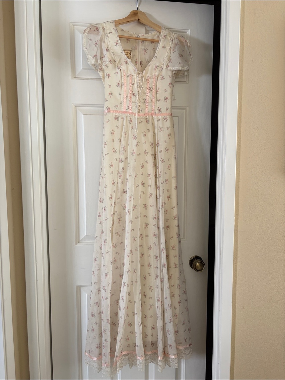 Vintage 1970s Gunne Sax by Jessica McClintock Floral Lace Prairie Maxi Dress